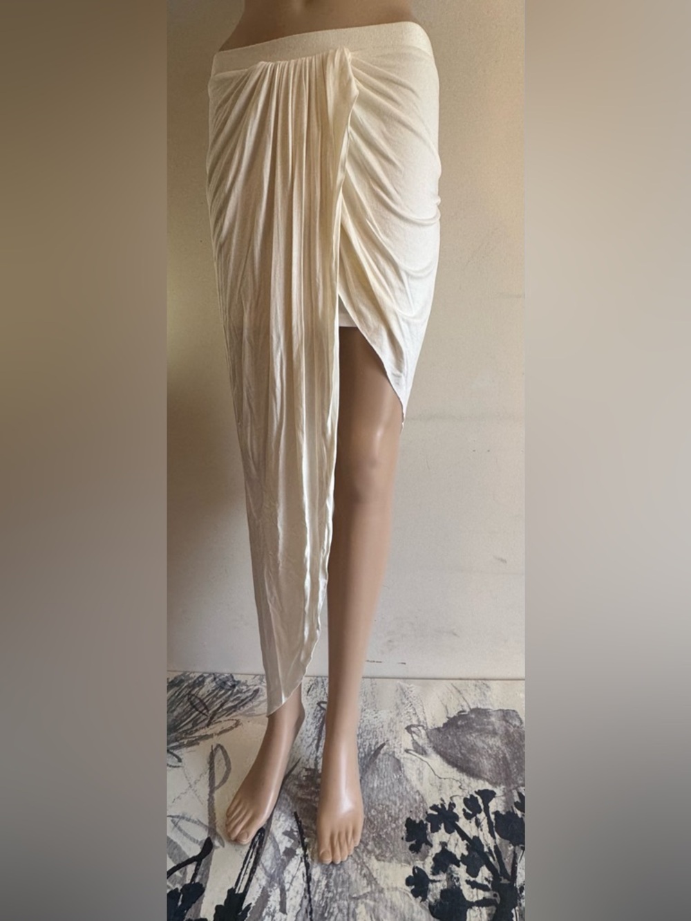 Piper Ruched Maxi Skirt - Picture 3 of 3